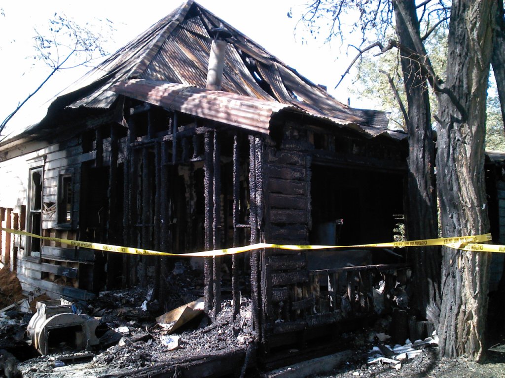 loading Gallery/Action/Fire, Mill St, 27oct2011/fullsize/111027 018.jpg... or select a thumbnail